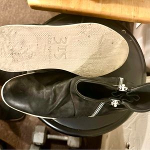 John Varvatos 315 high top sneakers  brand new only used 1 time , leather shoes.